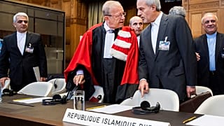 Mohammed Zahedin Labbaf of Iran's delegation at the ICJ, August 27, 2018