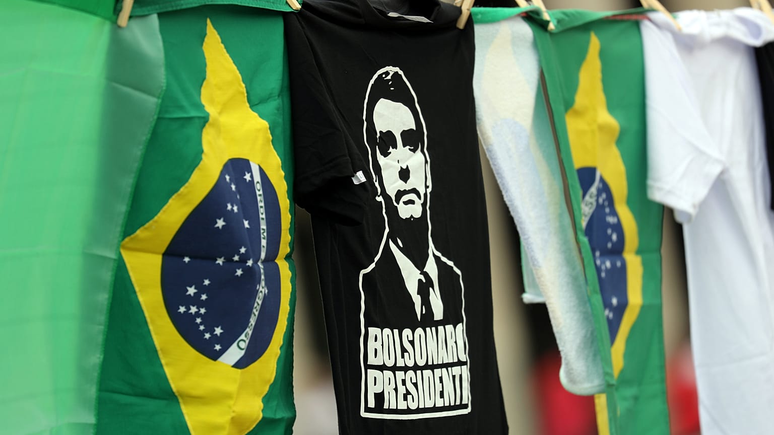 Le Brésil presque à l'heure du choix, Bolsonaro devant