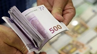 Κύπρος: Υπερχρεωμένα παραμένουν νοικοκυριά και επιχειρήσεις