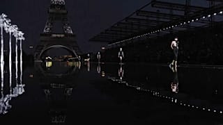 Palmen vor dem Eiffelturm und Intergalaktisches im Louvre