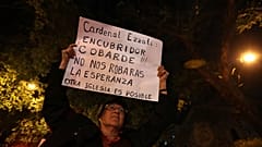 Indignación entre las víctimas de abusos en Chile por el silencio del cardenal Ezzati