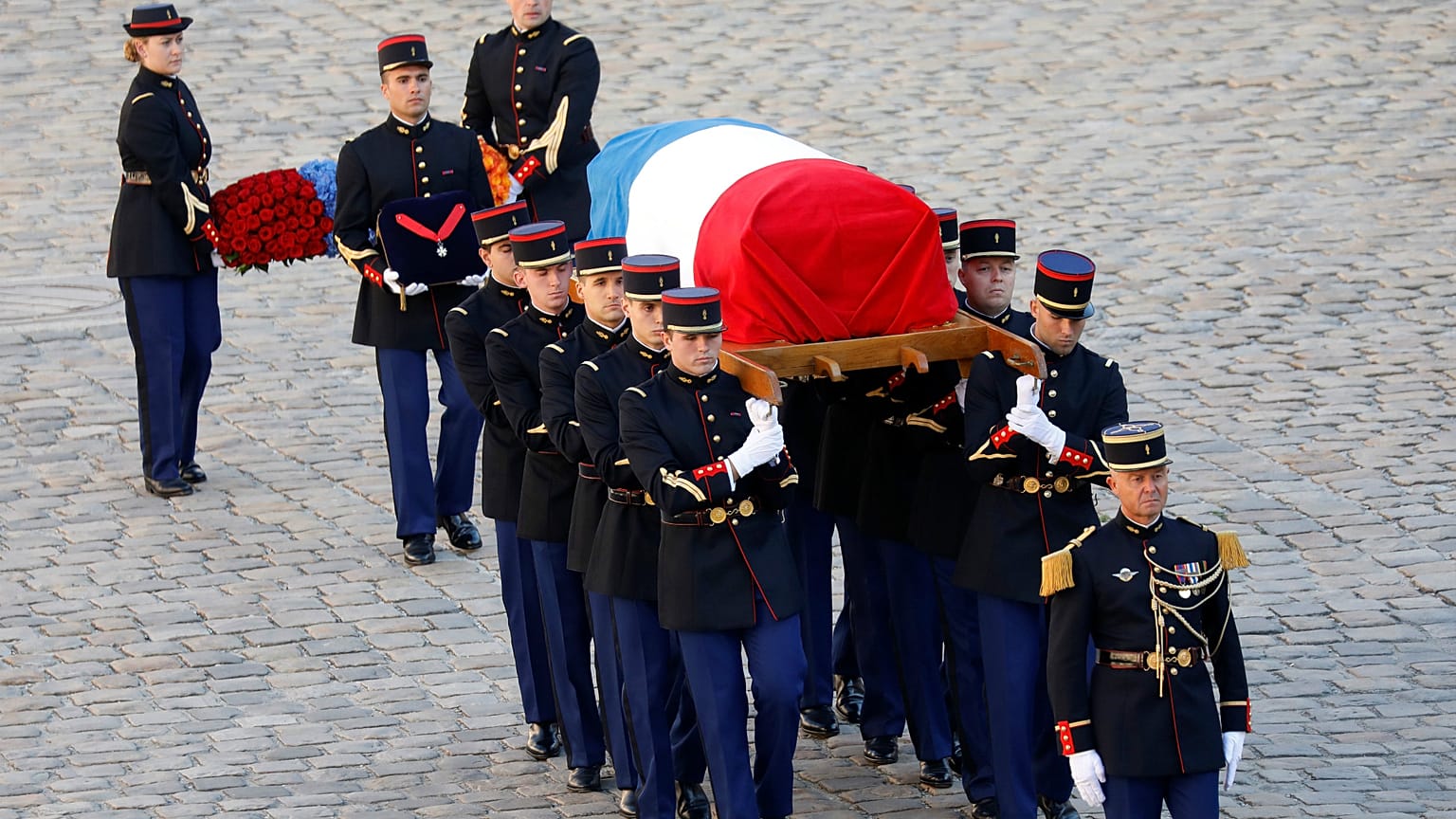 Canlı - Fransa Charles Aznavour'a veda ediyor