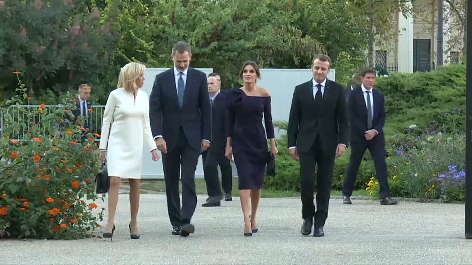 Felipe VI y Macron, juntos en París por Joan Miró