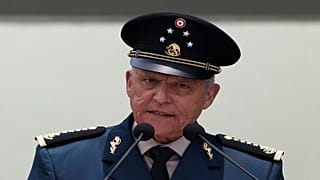 وزير الدفاع المكسيكي: تقنين الأفيون سيخفف عنف عصابات المخدرات