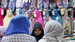 Kadın vaize: Başörtüsüne cinsellik yüklendi, Allah için giyinmiyorlar