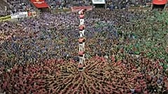 Catalans step up for human tower competition