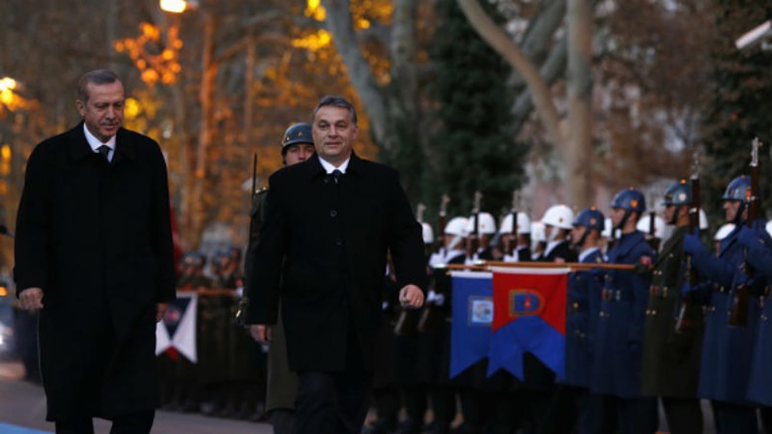 Macar muhalif partileri Erdoğan-Orban görüşmesini protesto etti