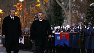 Macar muhalif partileri Erdoğan-Orban görüşmesini protesto etti
