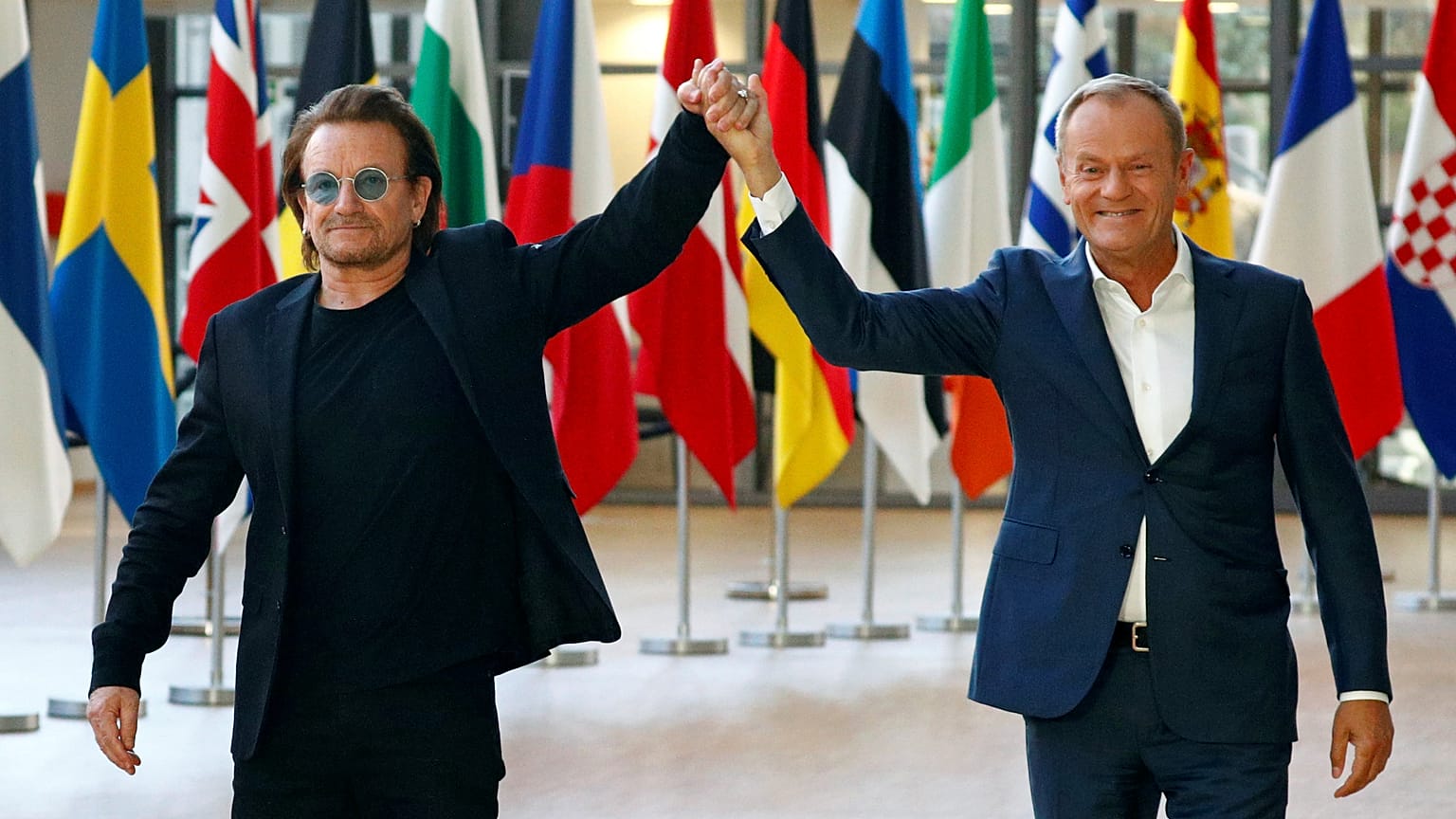 Quand Bono fait la tournée des institutions européennes
