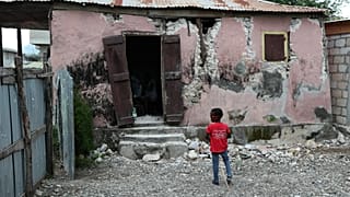 Pasifik Ateş Çemberi'ndeki Endonezya'da 6,4 büyüklüğünde deprem: En az 3 ölü