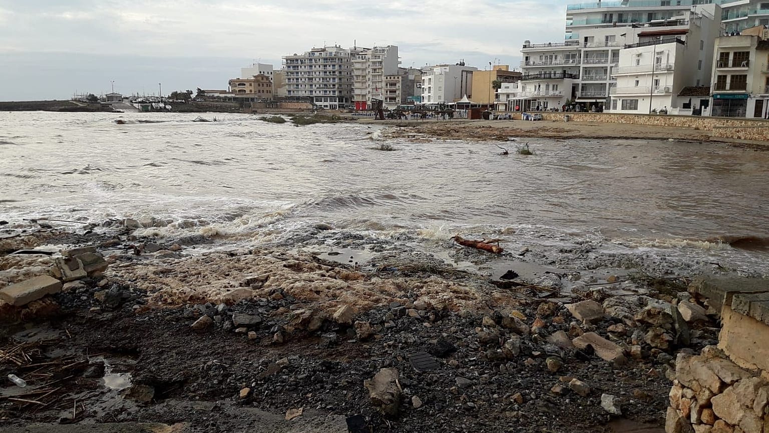 Flash flooding hits the Spanish island of Mallorca