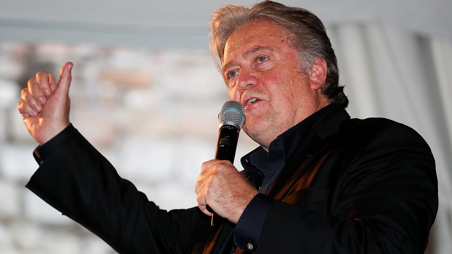 Steve Bannon: El Nacionalismo es la causa de la grandeza de Europa