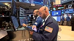 Nach Crash: Lage an den Börsen turbulent