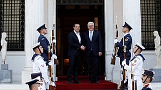 El presidente alemán pide perdón en Atenas por crímenes nazis