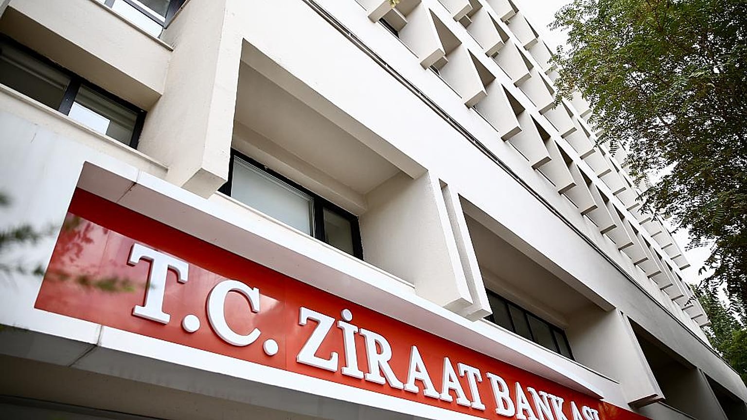 Almanya'da Ziraat Bankası'nın müşterilerine vergi kaçakçılığı suçlaması 