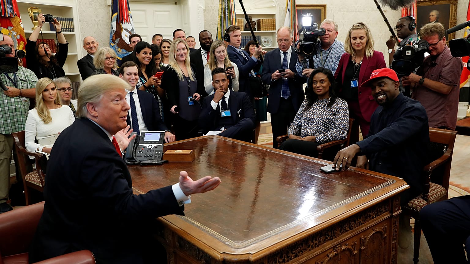 Kanye West ve Trump buluşmasında yaşanan 5 'gerçeküstü' an