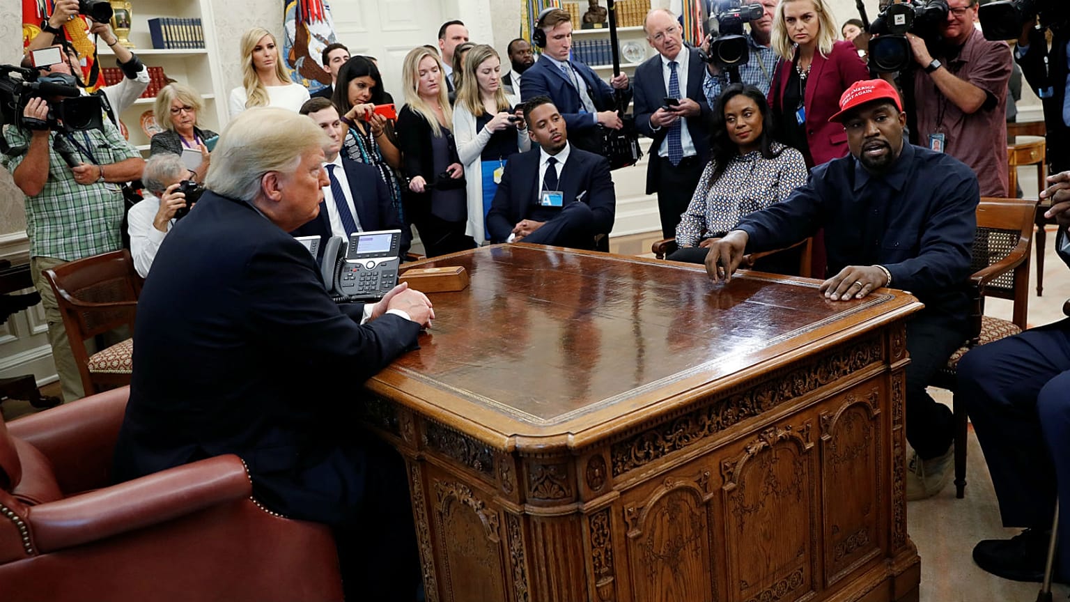 "Crazy motherfucker" : Kanye West en freestyle à la Maison Blanche
