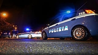 Italia: bomba carta contro sede Lega dove è atteso Salvini 