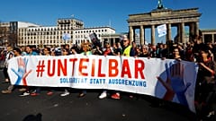 #UNTEILBAR-Demo in Berlin: 10 der besten Fotos und Tweets