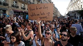 Tömegek követelnek politikai döntéseket a Föld védelmében