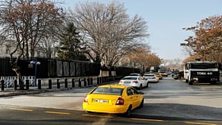 تهديد بوقوع هجوم تفجيري على سفارة إيران في أنقرة وطهران تنفي