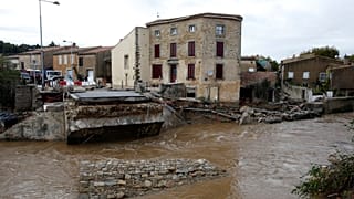 Εικόνες καταστροφής στη νότια Γαλλία