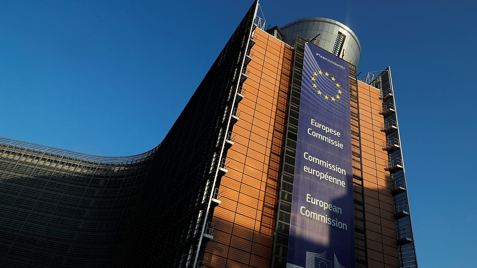 Κατατέθηκε ο ελληνικός προϋπολογισμός στην Κομισιόν