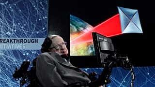 Stephen Hawking a New York-i One World Trade Centerben 2016. április 12-én