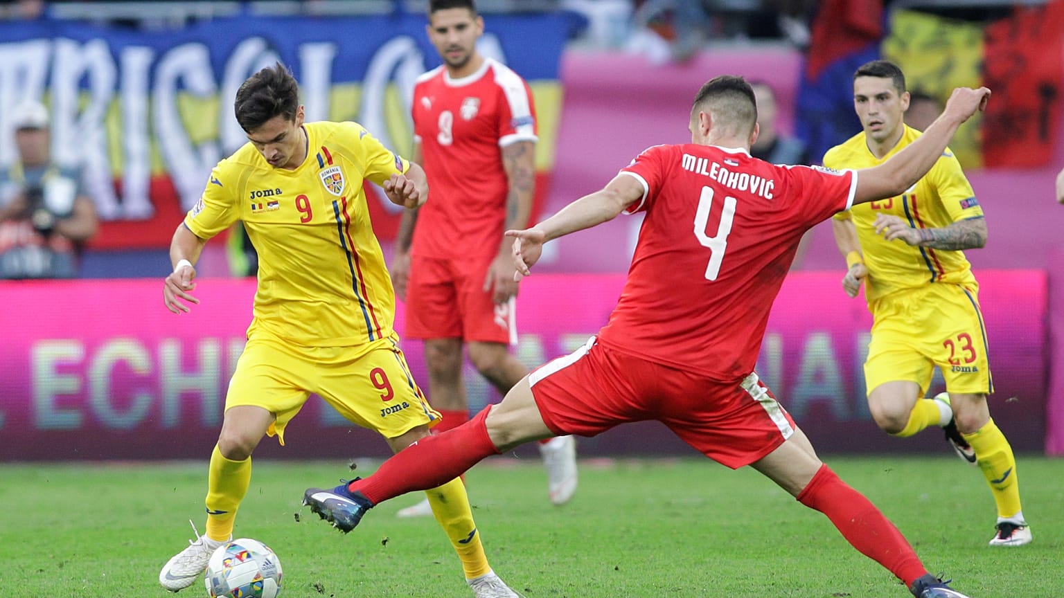 جانب من مباراة رومانيا وسويسرا