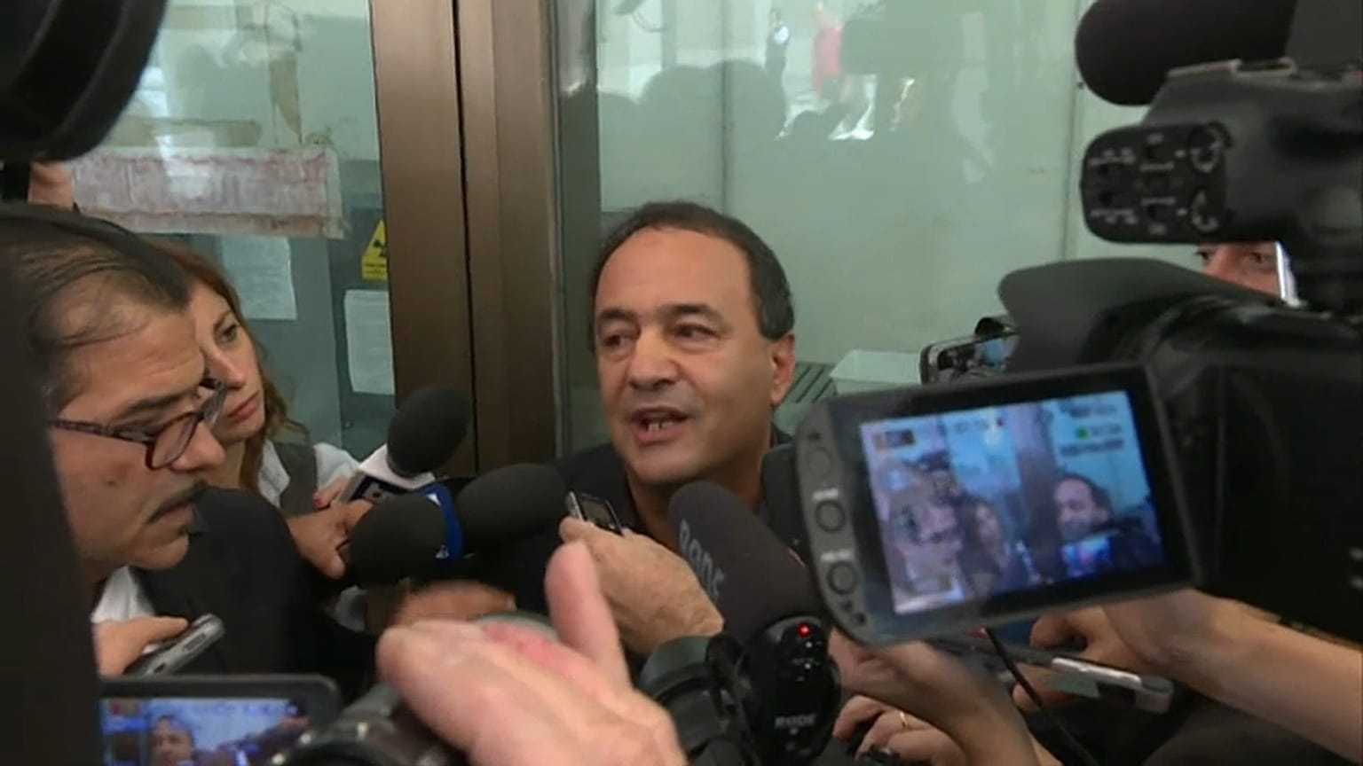 Revocati gli arresti domiciliari al sindaco di Riace