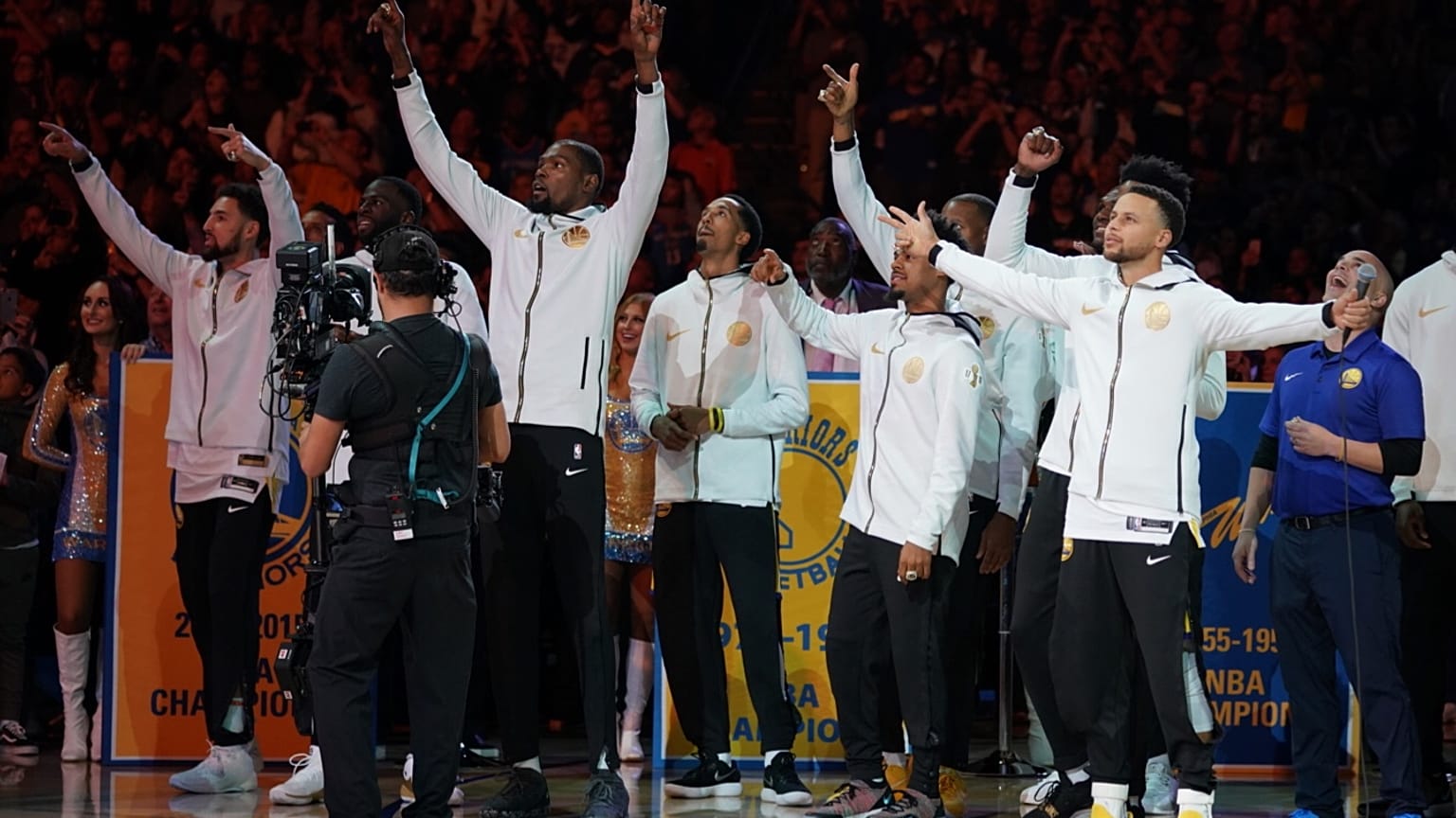 Uykusuz geceler başladı: NBA'de son şampiyon Warriors ve Celtics sezonu galibiyetle açtı