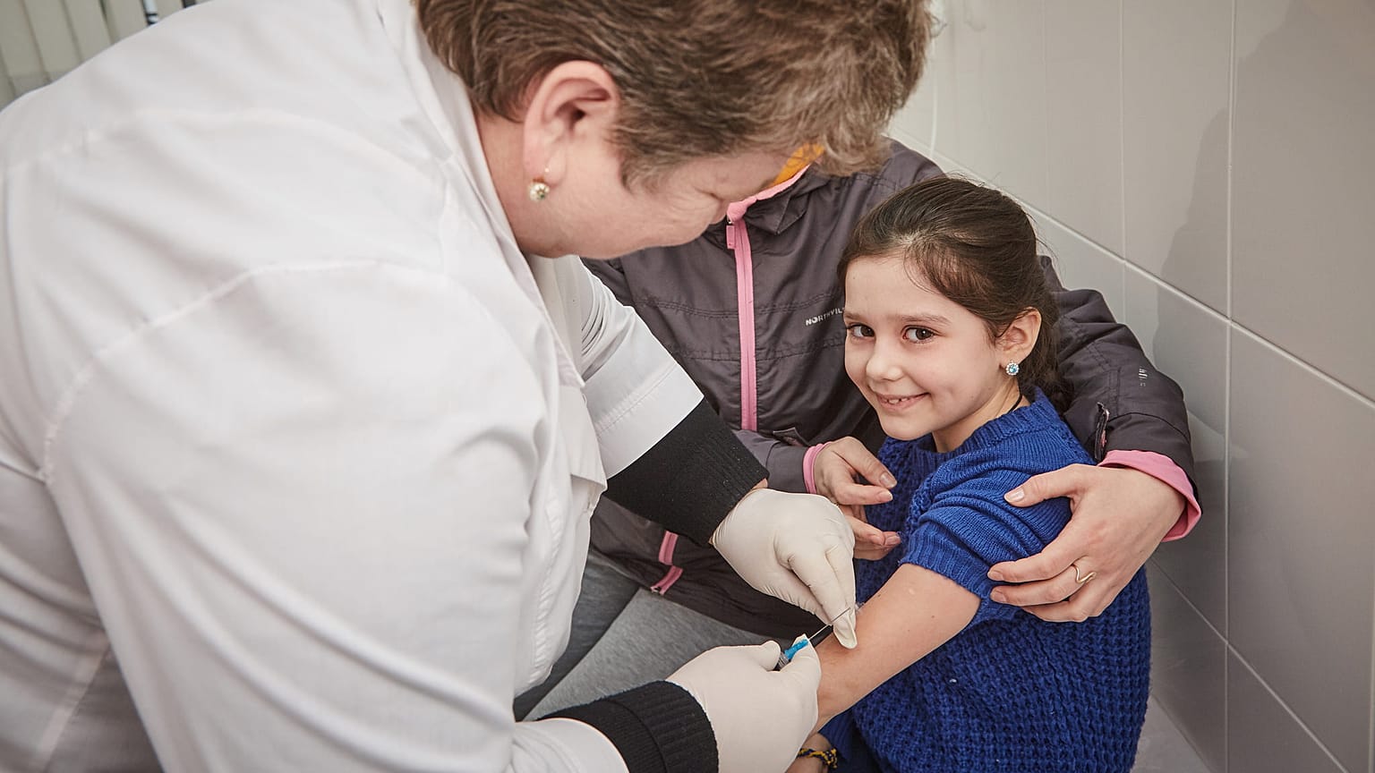 Araştırma: HPV aşısı olan genç kızların cinsel ilişkiye yatkın olduğu iddiası çürütüldü