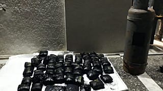 Κατασχέθηκαν 52 κιλά μαριχουάνας από πλοίο στον Πειραιά