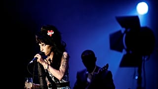 Amy Winehouse sahnelere hologram olarak dönüyor