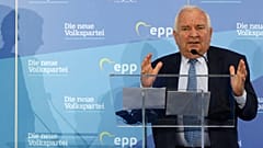 Daul: senki nem kérte a Fidesz kizárását a Néppártból