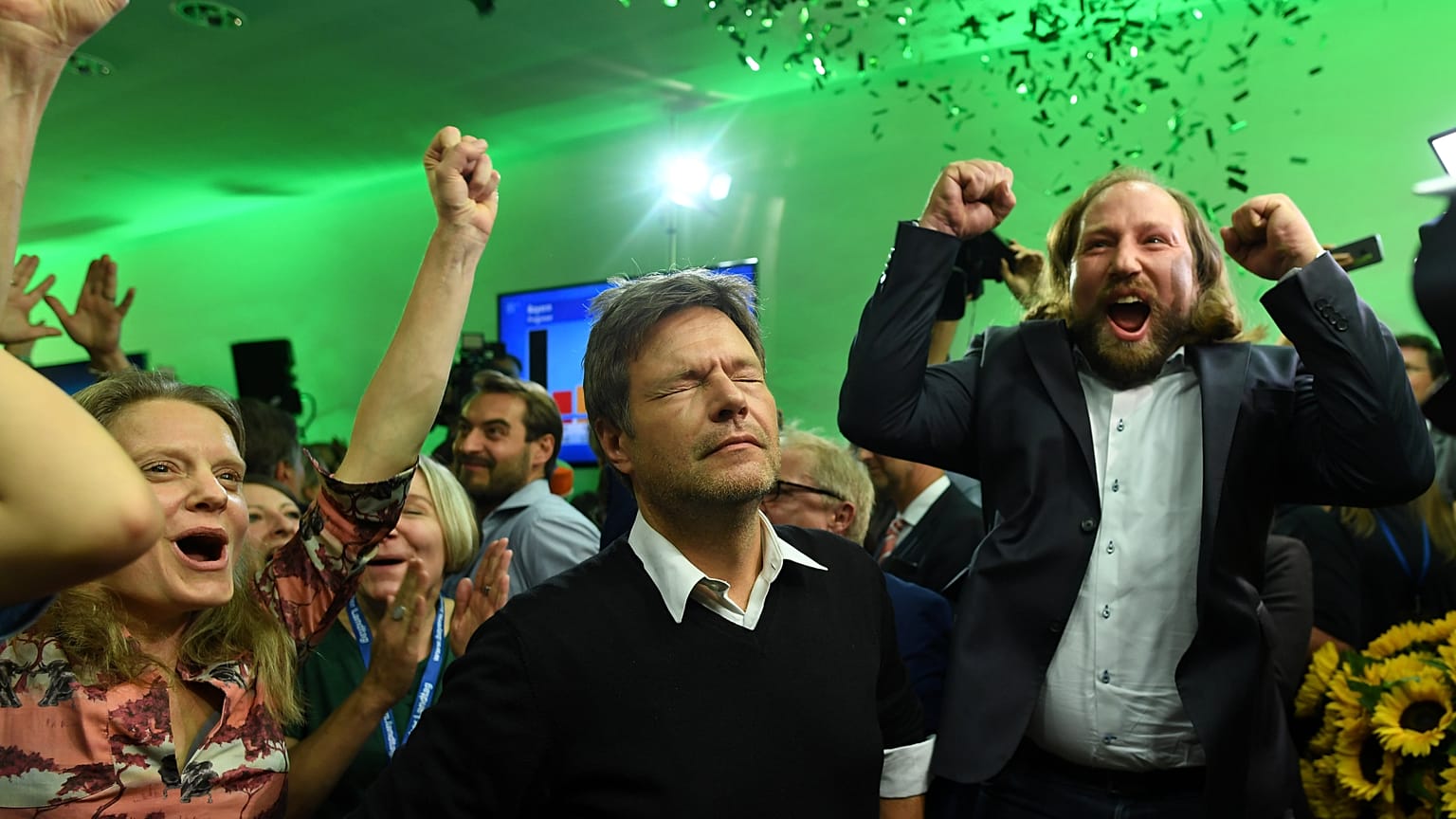 Mélyponton a német kormánypártok, másodikok a zöldek