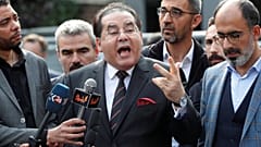 أيمن نور خلال المؤتمر الصحفي في إسطنبول