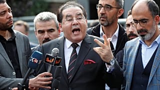 أيمن نور خلال المؤتمر الصحفي في إسطنبول
