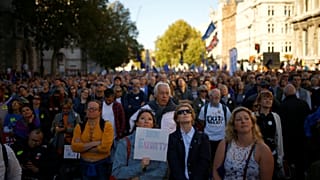 No Comment félmilliós tüntetés Londonban
