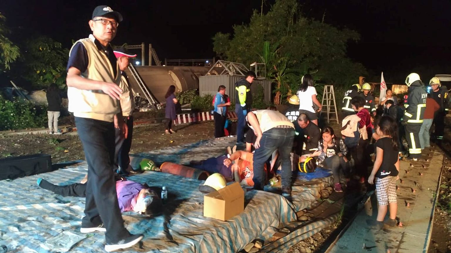 Taiwan: Über 20 Tote bei Zugunglück