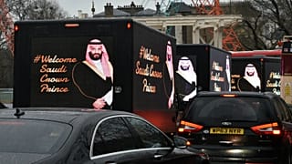 نيويورك تايمر تكشف عن خطة "الجيش الإلكتروني السعودي" لتتبع المعارضين على تويتر 