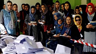 انتخابات افغانستان؛ پایان رای گیری و شمارش بیش از هشتاد درصد آرا