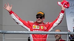 Da lächelt er (ein wenig): Kimi Räikönnen und sein 1. Sieg seit 2013 - in 10 Tweets