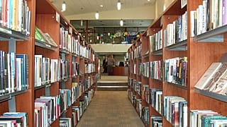 ألمانيا: 2250 يورو غرامة بحق أستاذة جامعية تأخرت في إعادة كتب استعارتها