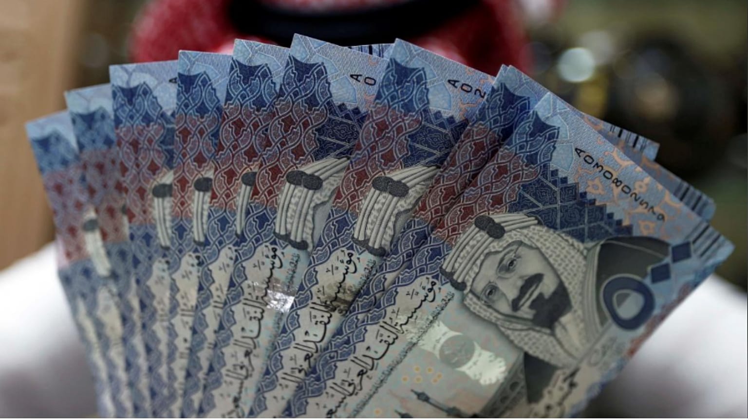 الأجانب يبيعون 1.1 مليار دولار من الأسهم السعودية في أسبوع واحد