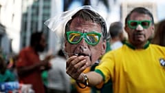 Milhares na rua por Bolsonaro