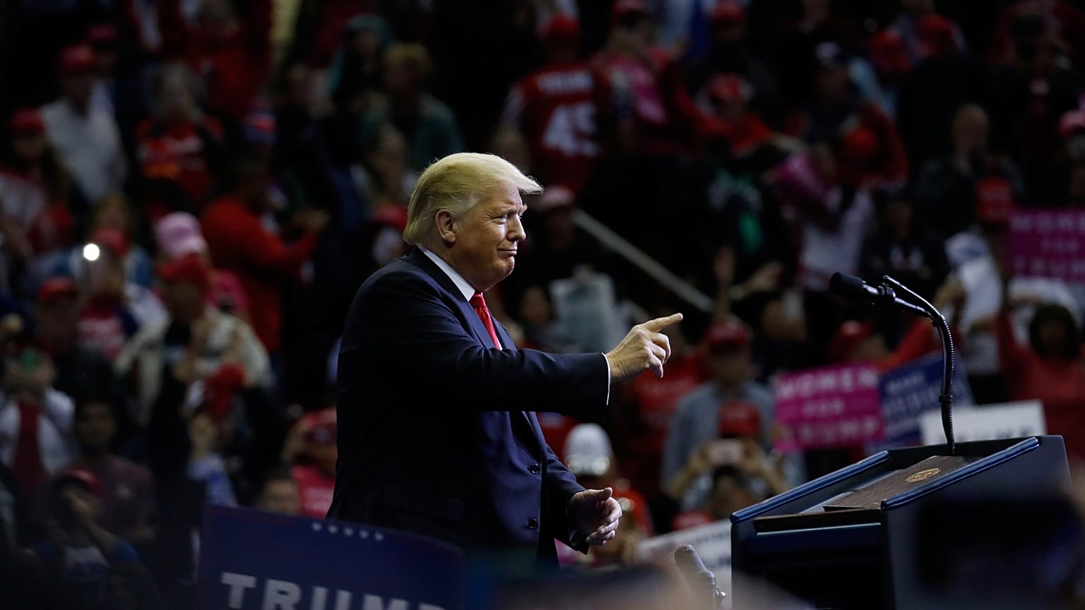 Nucléaire : Trump menace la Russie de développer l'arsenal américain