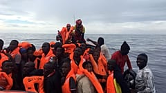 Italia culpa a su propia guardia costera por la crisis del Diciotti