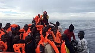 Europa busca un acuerdo para la distribución de inmigrantes 