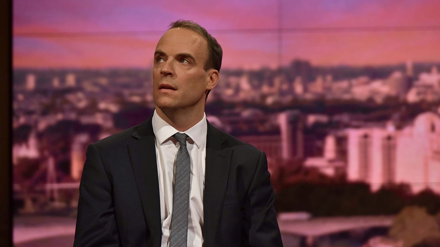 Michel Barnier y Dominic Raab se reúnen en Bruselas